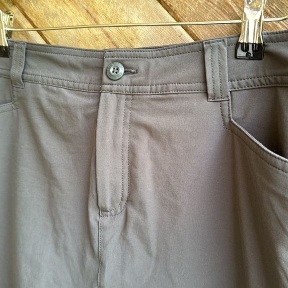 Eddie Bauer women’s gray athletic golf active skirt skort shorts size 12 - Picture 2 of 5